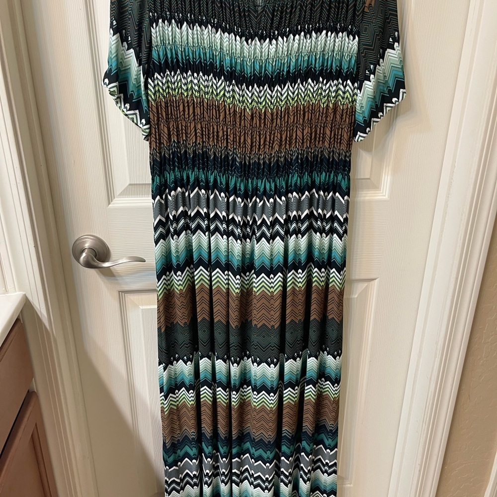 Tyler Boe Blue, brown, black and green short Sleeve Maxi